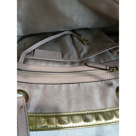 MICHAEL MICHAEL KORS GOLD EMBOSSED DESIGNER MIRROR AS IS TOTE1254795 - Picture 6 of 12